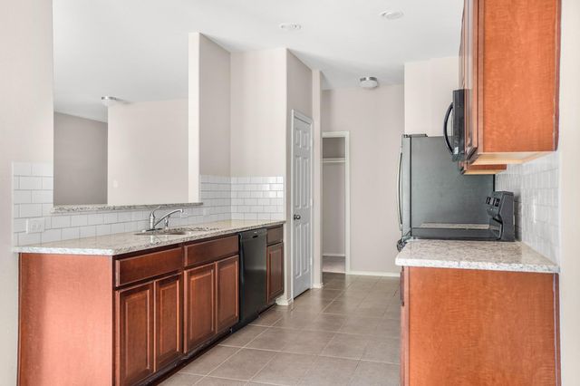9805 Cold Creek, Conroe, TX 77306