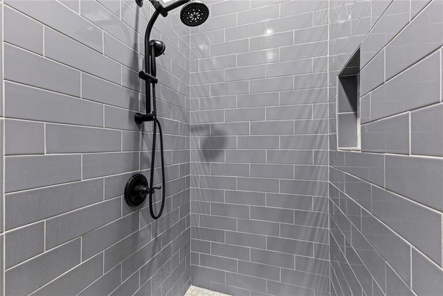 1300 Crimson Drive, Weatherford, OK 73096