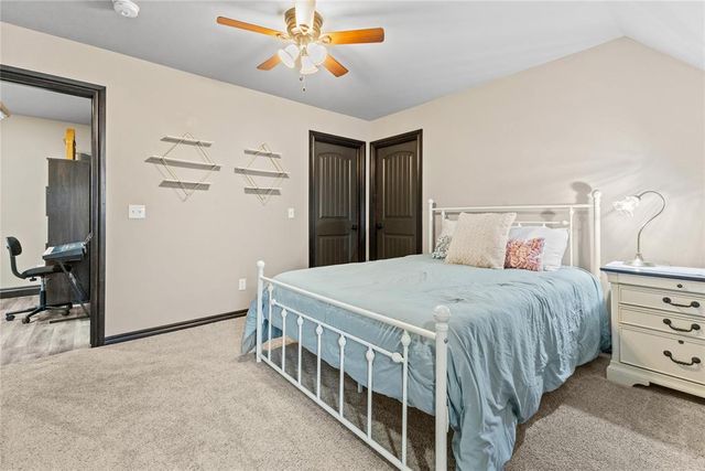 1300 Crimson Drive, Weatherford, OK 73096