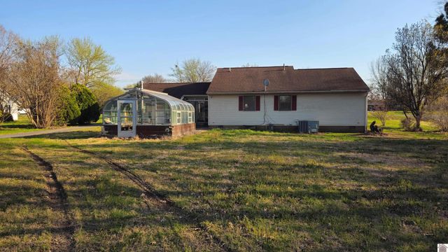4678 W US Highway 68, Benton, KY 42025