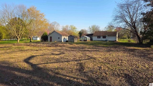 4678 W US Highway 68, Benton, KY 42025