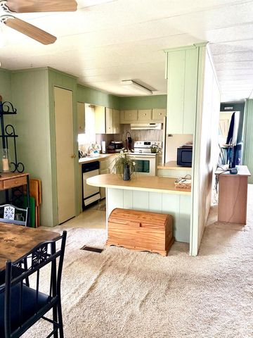 129 E Caribbean, Port St. Lucie, FL 34952