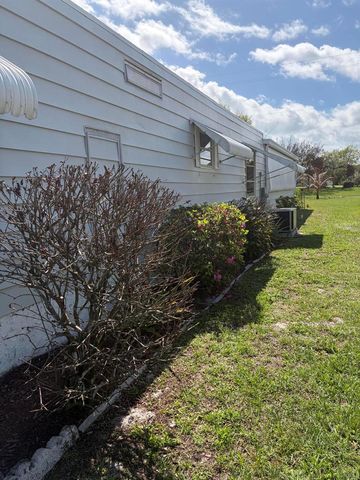 129 E Caribbean, Port St. Lucie, FL 34952