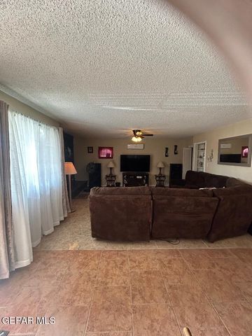 5421 PRINCE EDWARD Avenue, El Paso, TX 79924