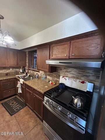 5421 PRINCE EDWARD Avenue, El Paso, TX 79924