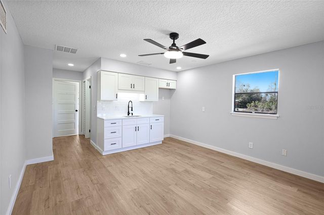 2713 CALL AVENUE, Orange City, FL 32763