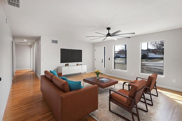 2713 CALL AVENUE, Orange City, FL 32763