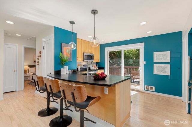 9348 32nd Avenue SW, Seattle, WA 98126