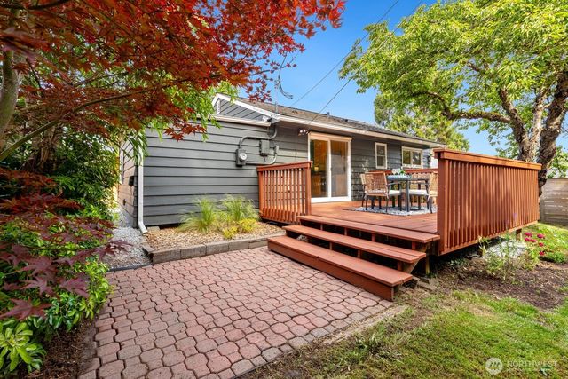9348 32nd Avenue SW, Seattle, WA 98126