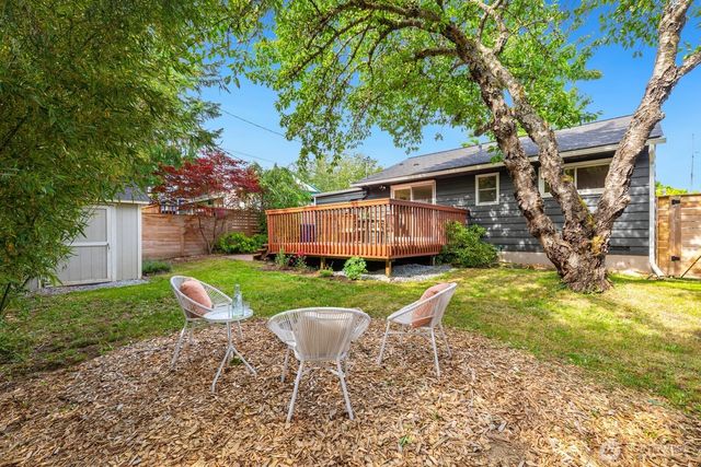 9348 32nd Avenue SW, Seattle, WA 98126