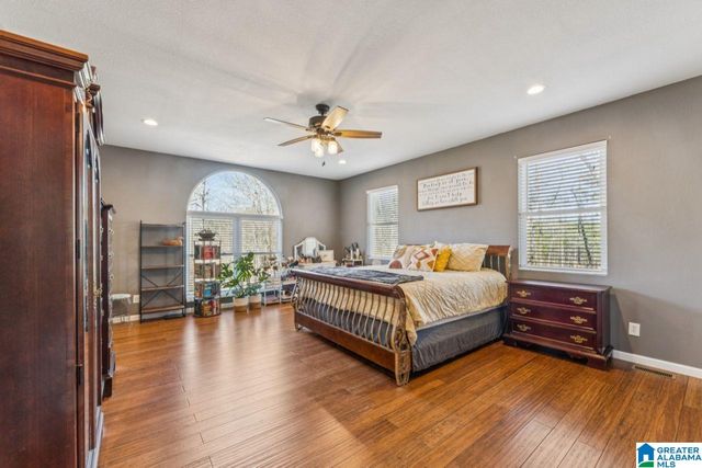 46 VOLUNTEERS CIRCLE, Sylacauga, AL 35151