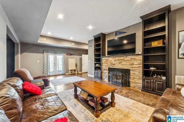 46 VOLUNTEERS CIRCLE, Sylacauga, AL 35151