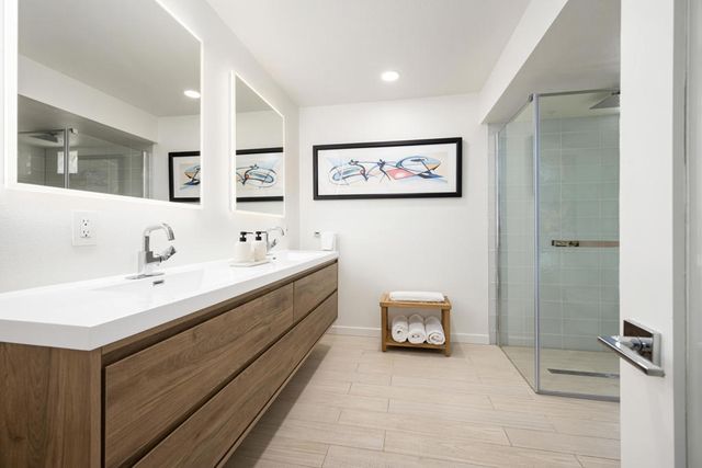 100 E Stevens Road 513, Palm Springs, CA 92262