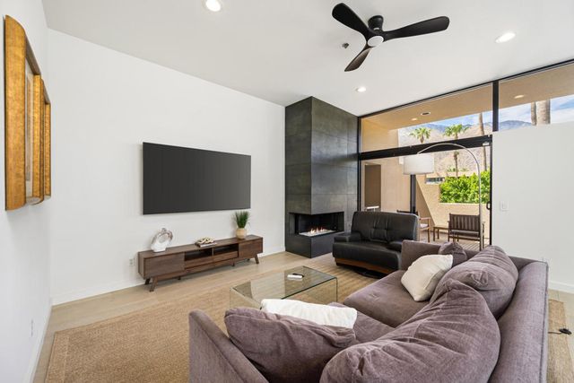 100 E Stevens Road 513, Palm Springs, CA 92262