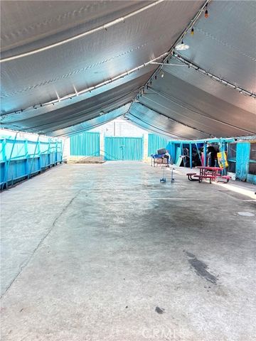 807 E 20th, Los Angeles, CA 90011