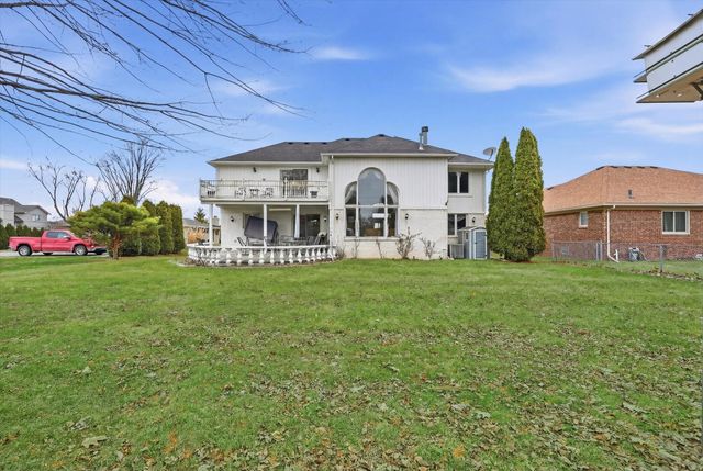 19444 Jack Pine Drive, Macomb, MI 48042