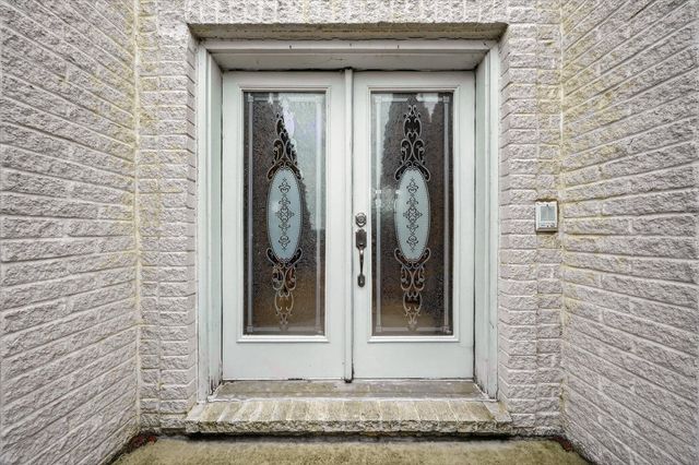 19444 Jack Pine Drive, Macomb, MI 48042