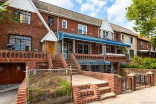 25-30 36th Avenue, Astoria, NY 11106