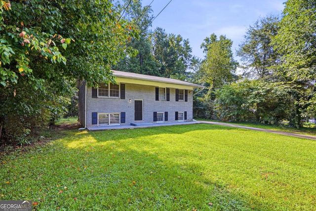 2970 Carriage Lane, College Park, GA 30349