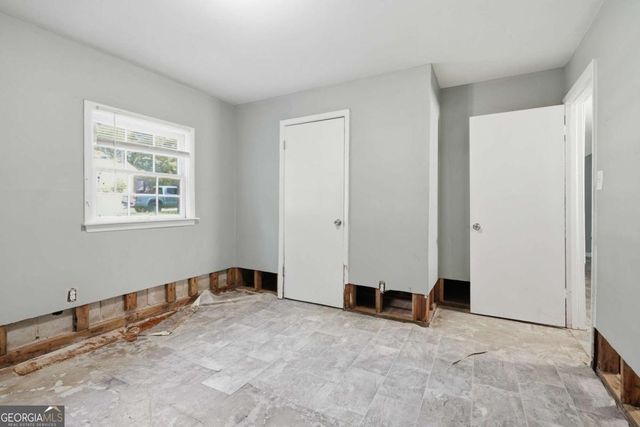 2970 Carriage Lane, College Park, GA 30349