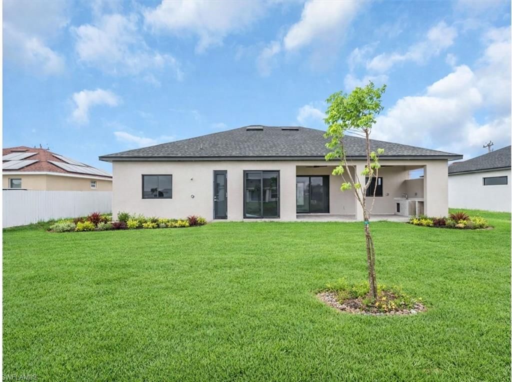 305 Diplomat PKWY E, CAPE CORAL, FL 33909 — photo 2