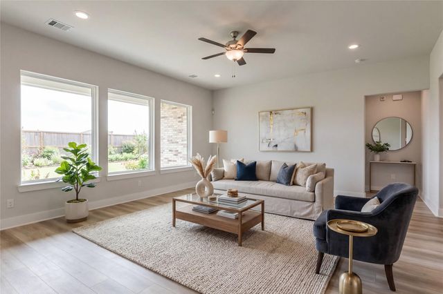 13601 Fairway Arbor Drive, Texas City, TX 77568