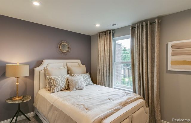 364 N. Sydney Court, Plymouth, MI 48170