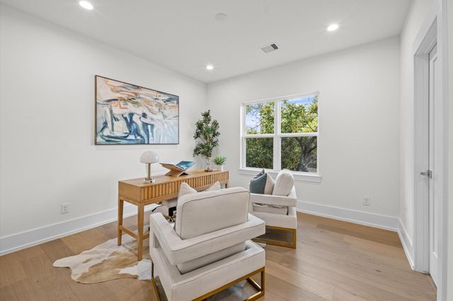 804 Milwaukee Street, Houston, TX 77009