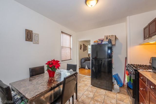 65 Grove St, Bloomfield Twp., NJ 07003