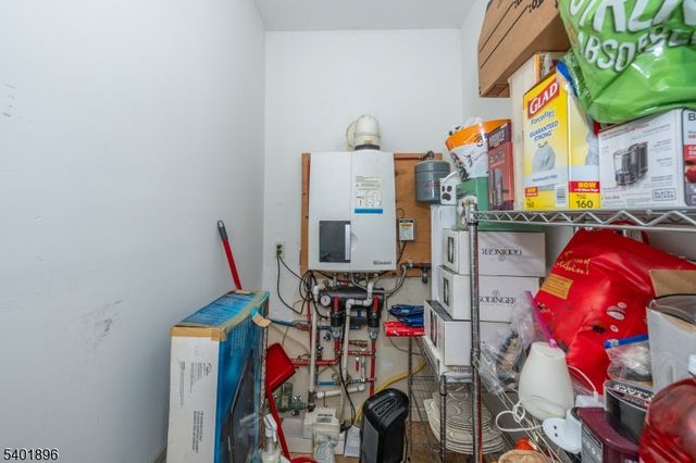 65 Grove St, Bloomfield Twp., NJ 07003