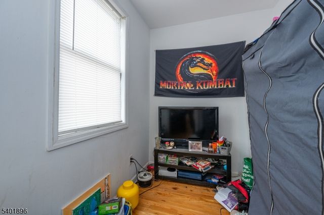 65 Grove St, Bloomfield Twp., NJ 07003