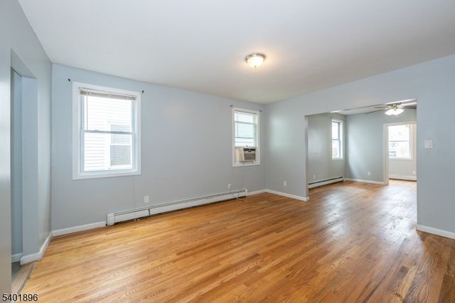 65 Grove St, Bloomfield Twp., NJ 07003