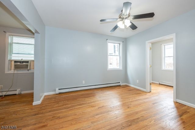 65 Grove St, Bloomfield Twp., NJ 07003