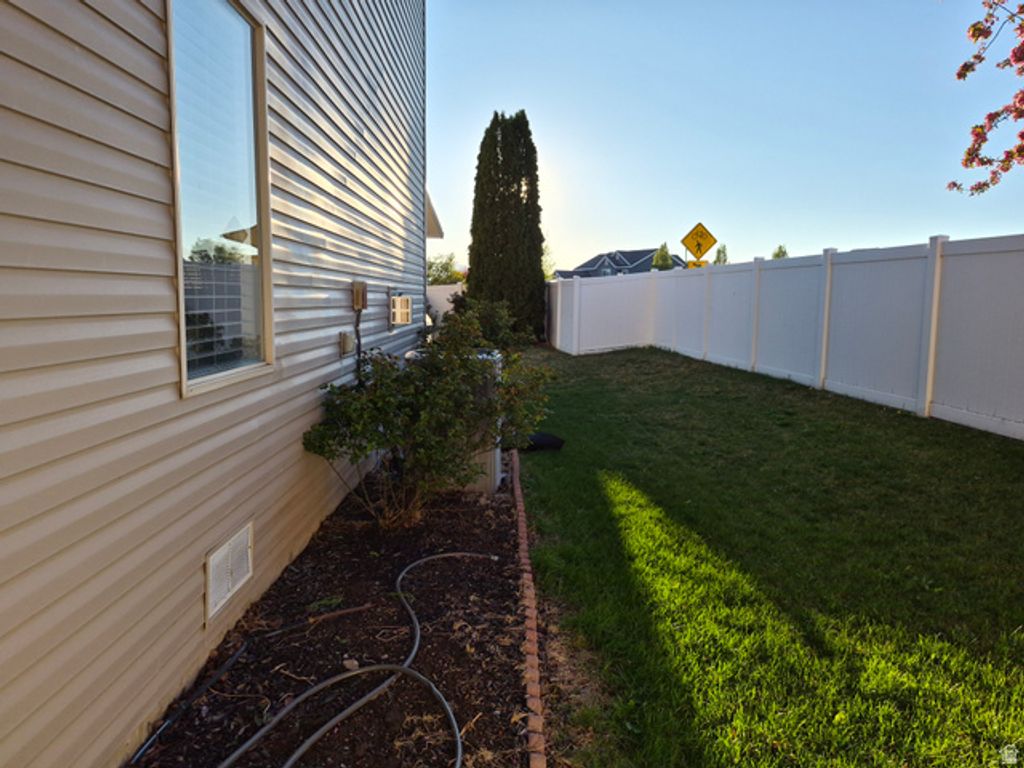 Image 3 of property listing at 302 S 1170 W, Spanish Fork, UT 84660