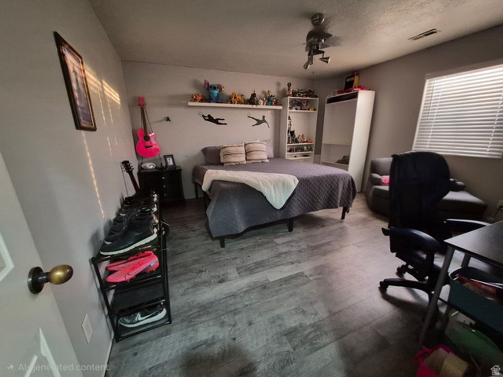 Image 5 of property listing at 302 S 1170 W, Spanish Fork, UT 84660