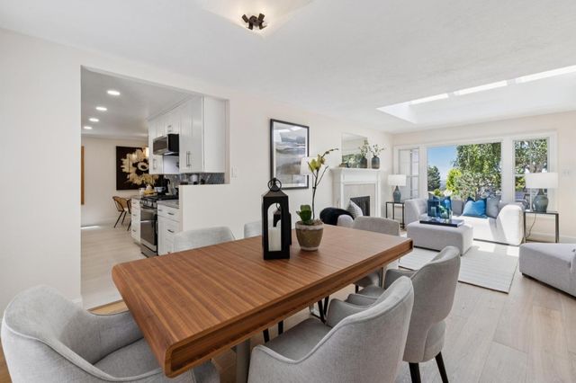 321 La Casa Avenue, San Mateo, CA 94403