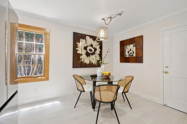 321 La Casa Avenue, San Mateo, CA 94403