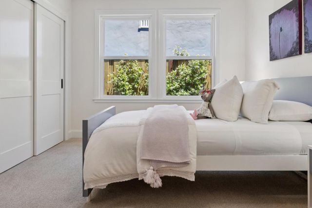 321 La Casa Avenue, San Mateo, CA 94403