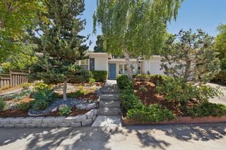 321 La Casa Avenue, San Mateo, CA 94403