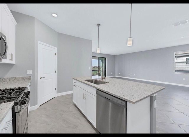5127 CORAL REEF WAY, Bradenton, FL 34211