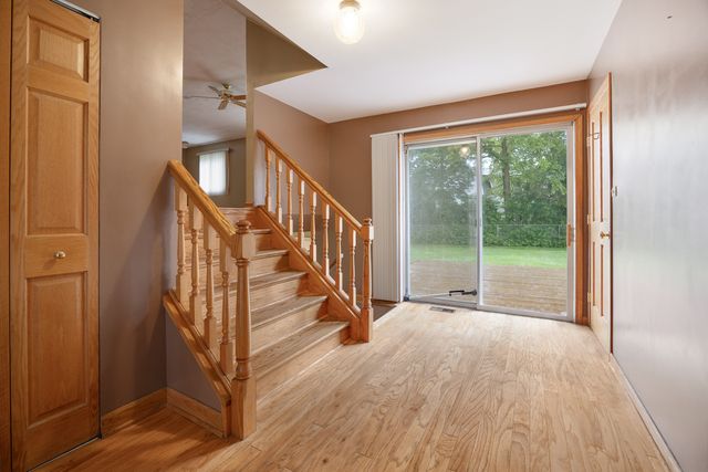 1381 Volkamer Trail, Elk Grove Village, IL 60007