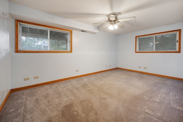 1381 Volkamer Trail, Elk Grove Village, IL 60007