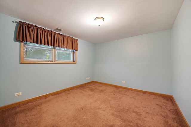 1381 Volkamer Trail, Elk Grove Village, IL 60007