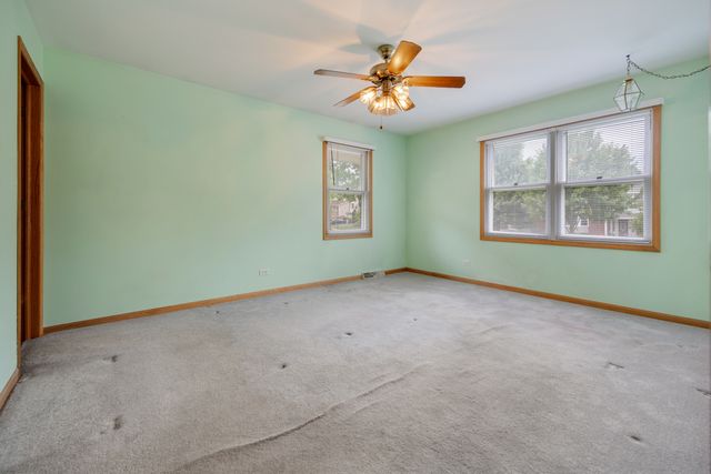 1381 Volkamer Trail, Elk Grove Village, IL 60007