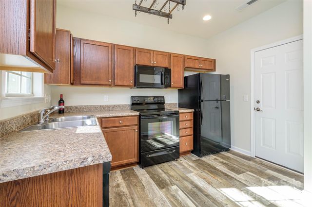 35 Greenly Lane, Fletcher, NC 28732