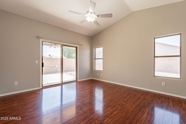491 E DEVON Drive, Gilbert, AZ 85296