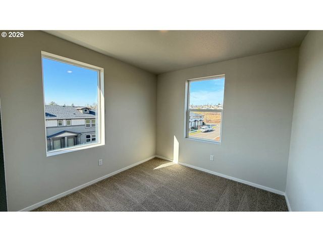 3576 Sw 36th St, Gresham, OR 97080