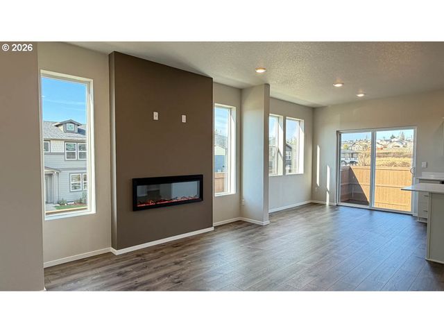 3576 Sw 36th St, Gresham, OR 97080