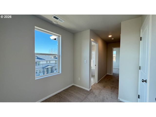 3576 Sw 36th St, Gresham, OR 97080