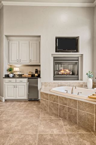 3056 Loch Meadow Court, Southlake, TX 76092